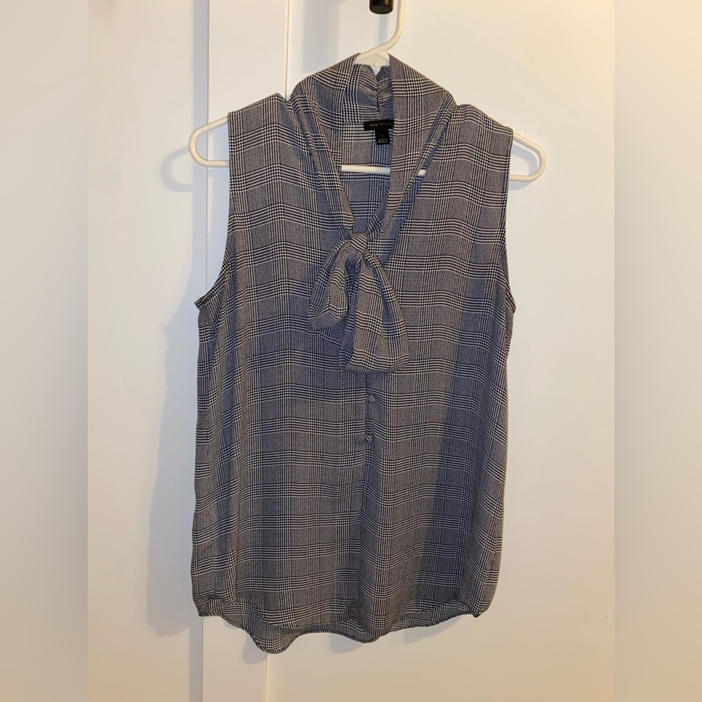 Ann Taylor Tie Nexk Sleeveless Blouse